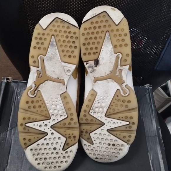 Jordan 6 - Picture 6 of 9